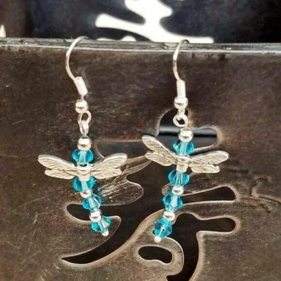 Pinkdiva Jewelry - Silver Turquoise Blue Dragonfly Glass Beads Earrings Handmade